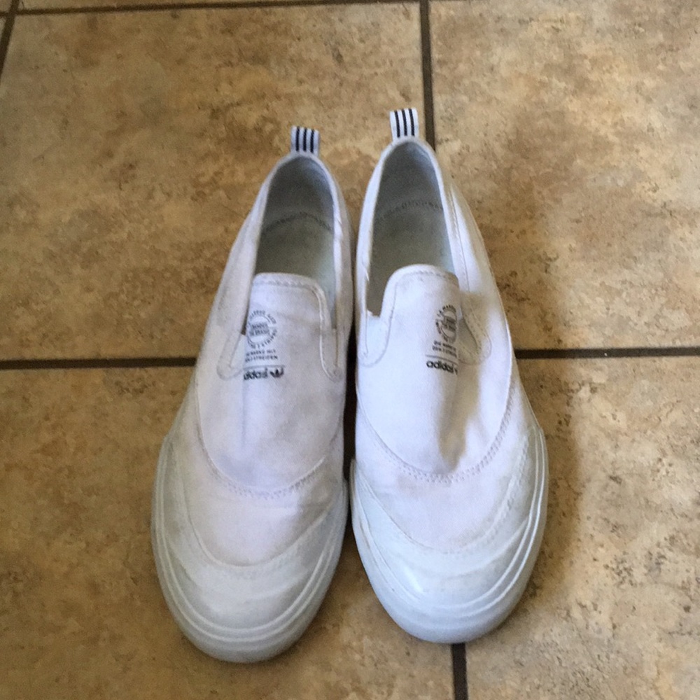 All white 7.5M /5.5W adidas matchcourt- slip on
